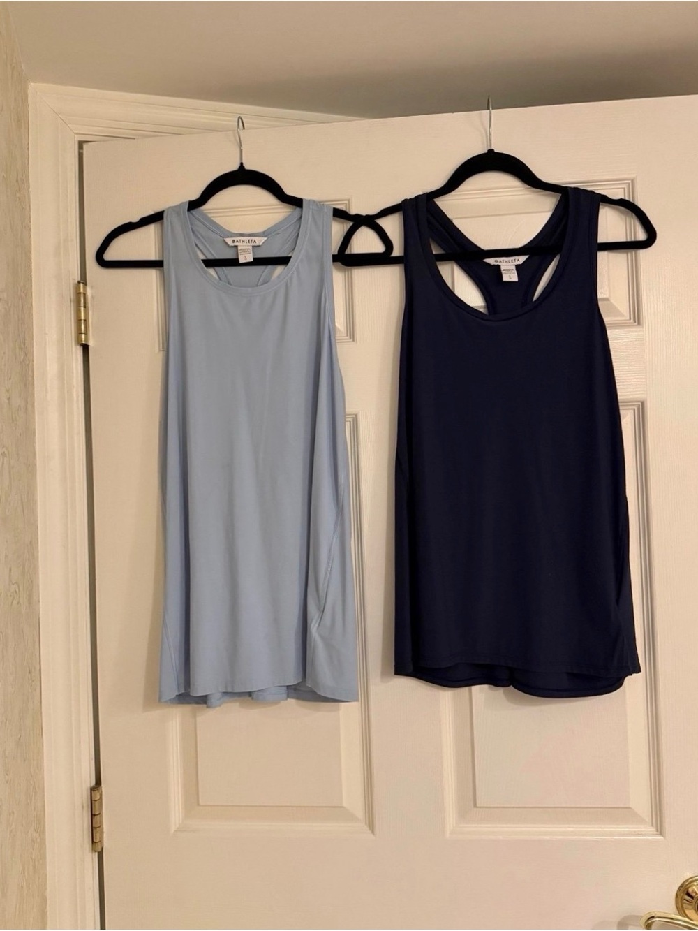 Athleta Ultimate Train tank set bundle Navy Light Blue Large Like New
